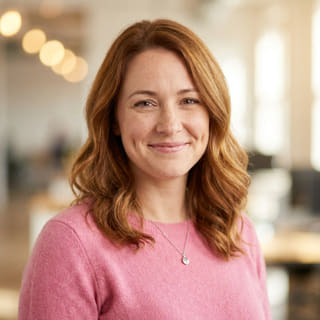 Emily Watson, Diretora de Atendimento ao Cliente na Lume Vencerança